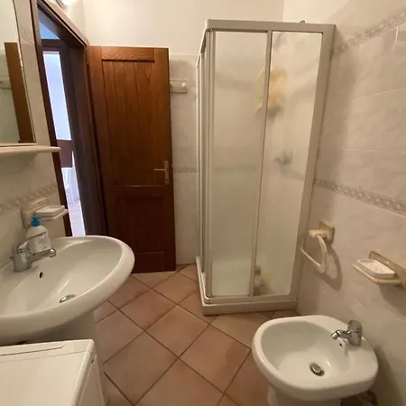 Apartamento Vicino Al Mare Con Giardino E Veranda Proiettore